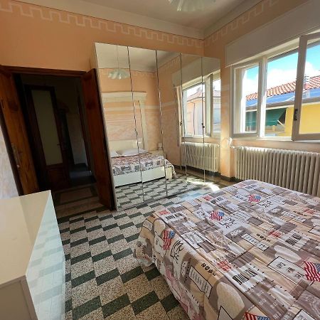 Villa Sophia Mare 1 Lido di Camaiore Eksteriør billede