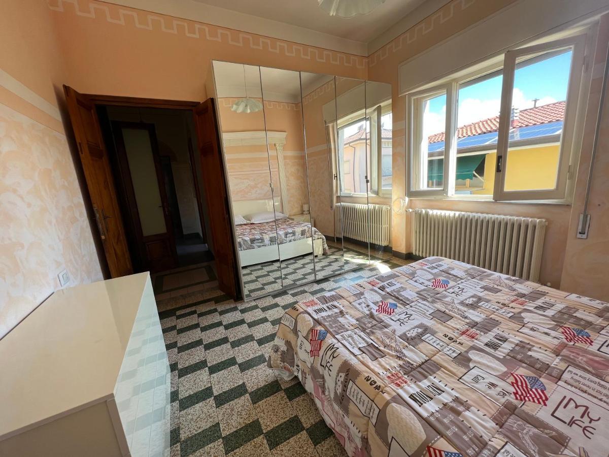 Villa Sophia Mare 1 Lido di Camaiore Eksteriør billede