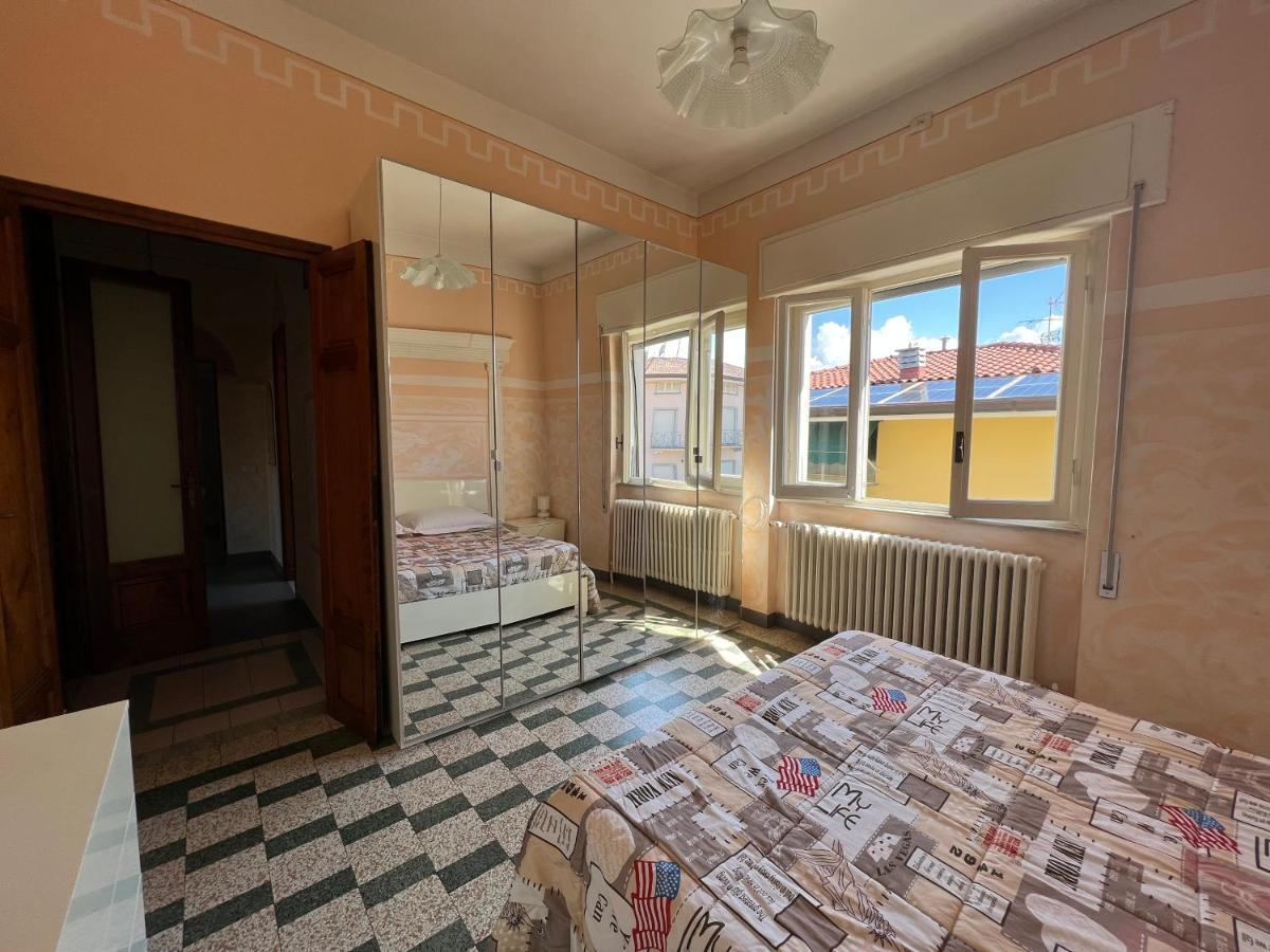 Villa Sophia Mare 1 Lido di Camaiore Eksteriør billede